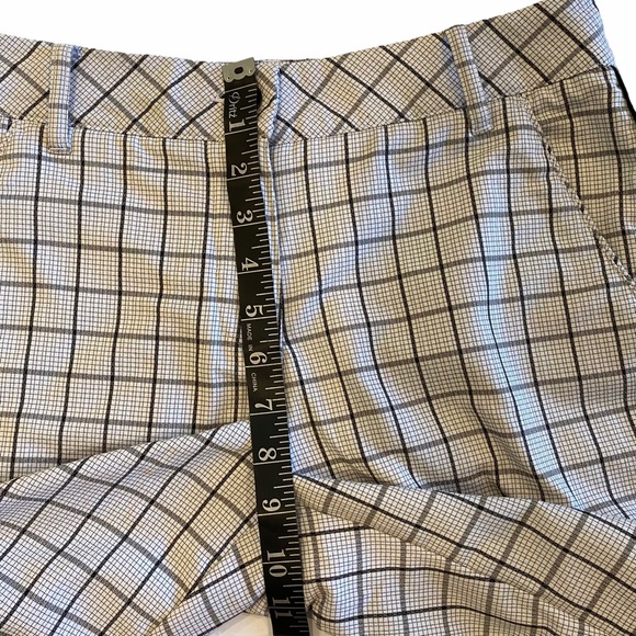 Puma Women Black White Striped Outdoors Golf Athletic Bermuda Shorts 2 - Picture 11 of 13